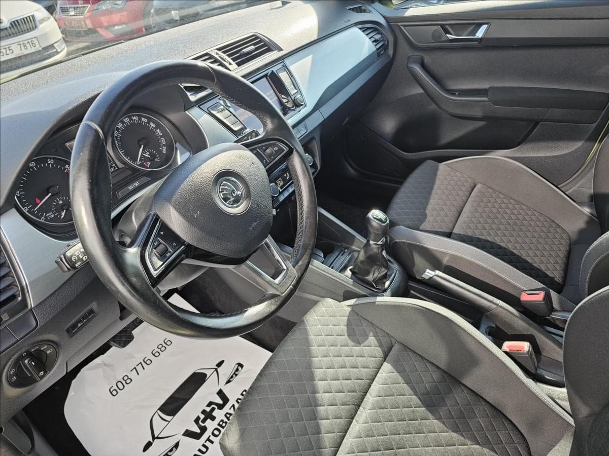 2015 Škoda Fabia - 11