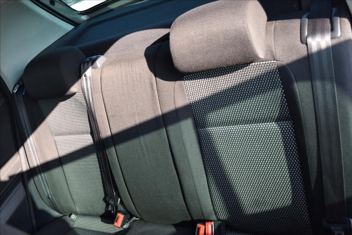 2011 Škoda Fabia - 17