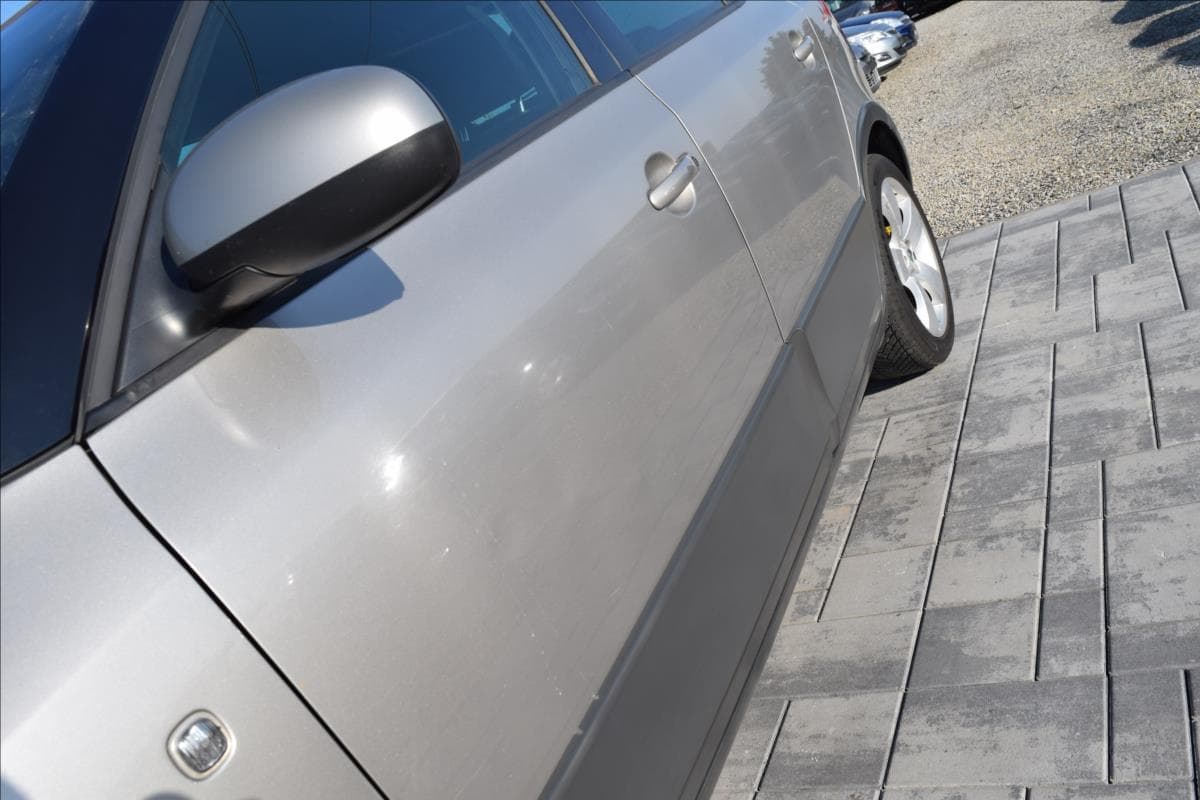 2011 Škoda Fabia - 8