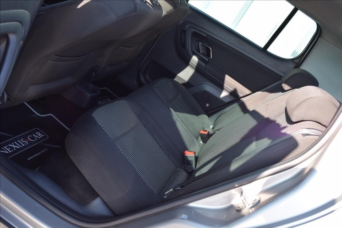 2011 Škoda Fabia - 18