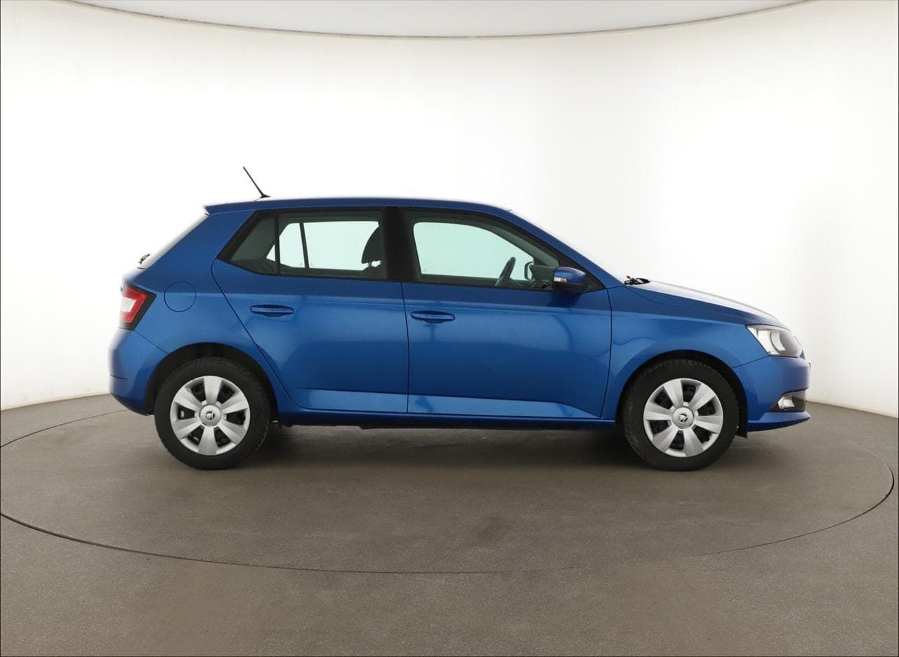 2021 Škoda FABIA - 8