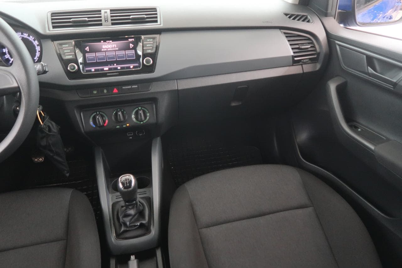 2020 Škoda FABIA - 11