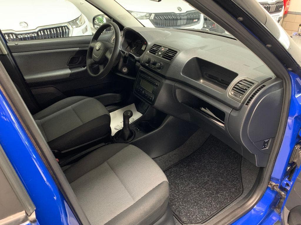 2010 Škoda FABIA - 15