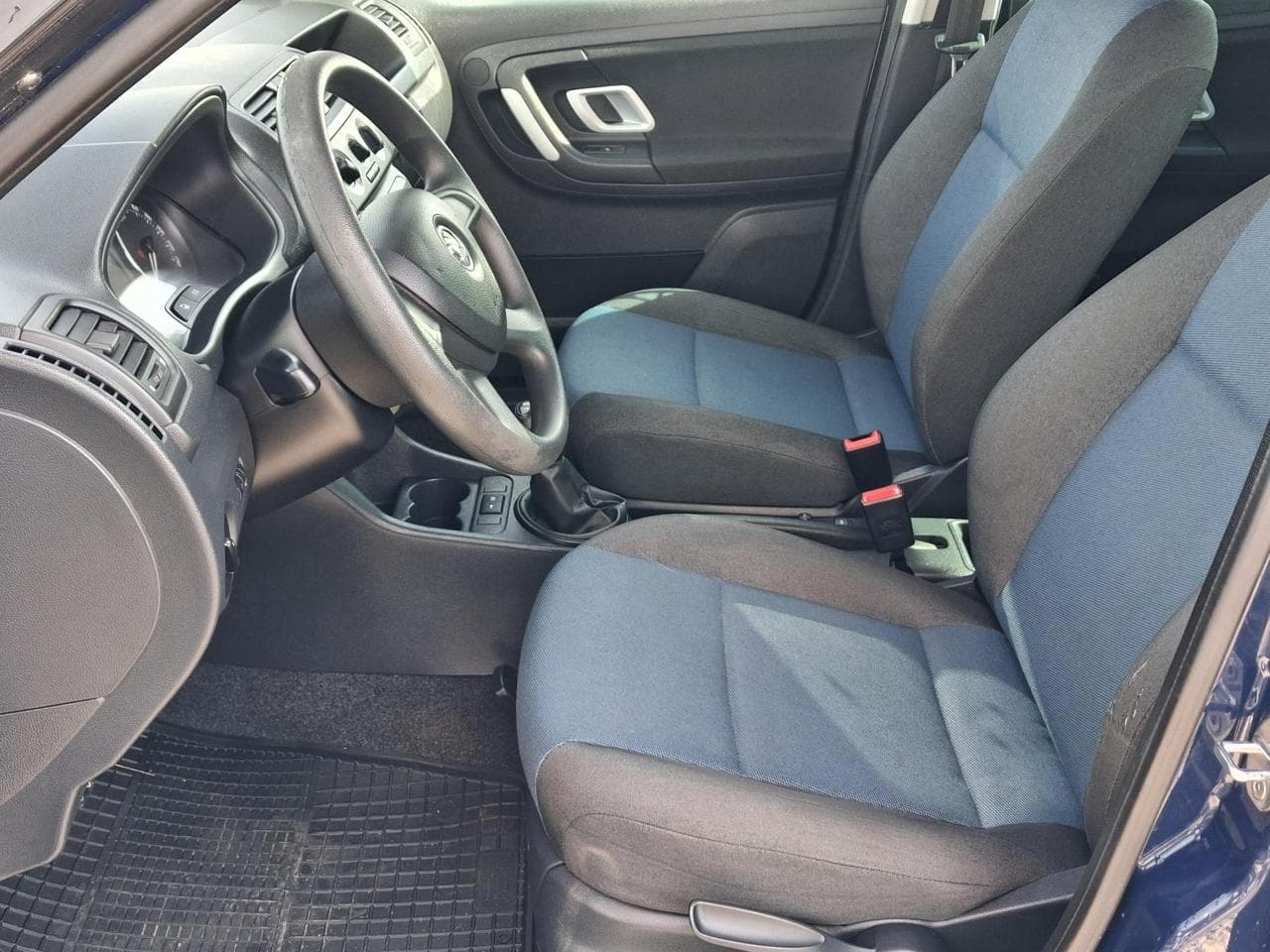 2013 Škoda Fabia - 17