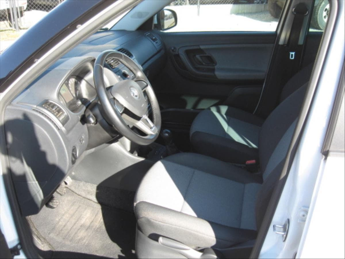 2014 Škoda Fabia - 7