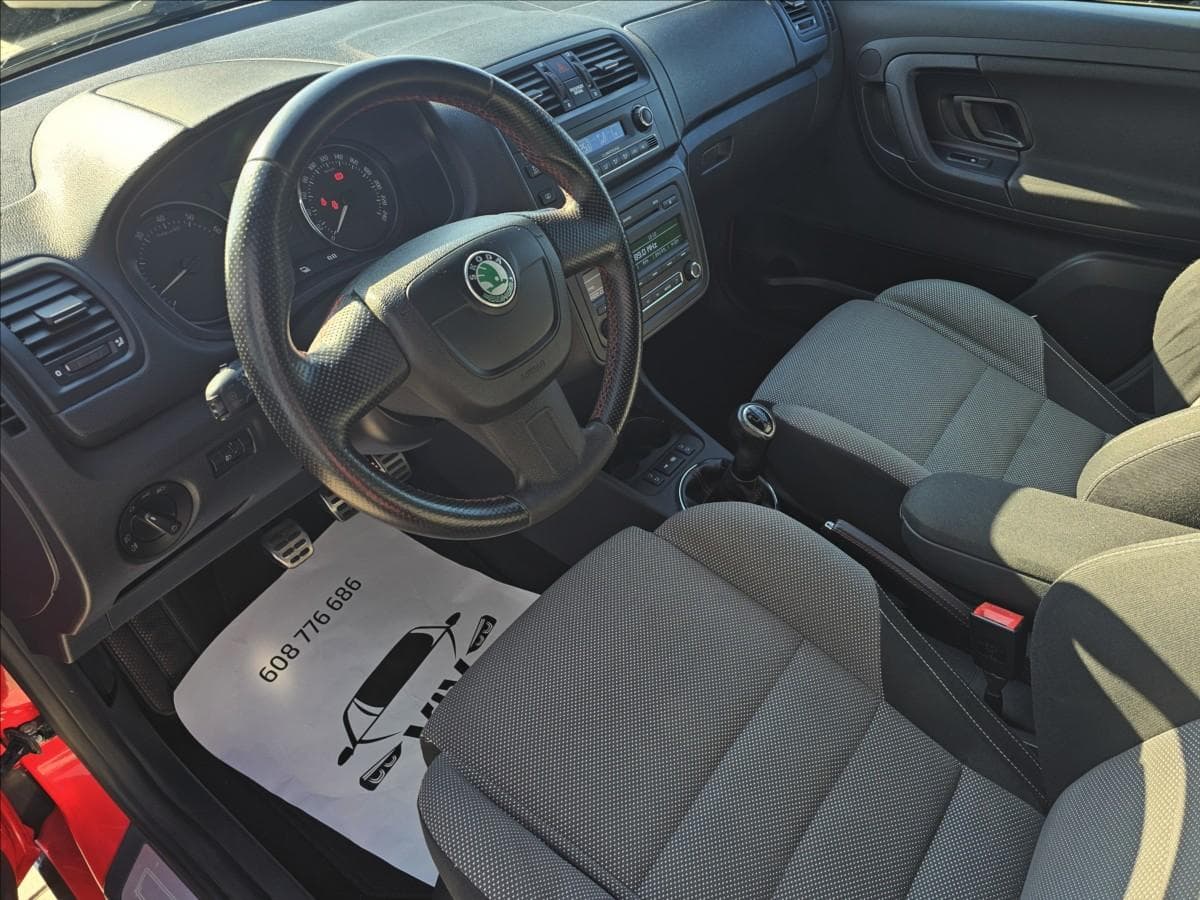 2011 Škoda FABIA - 12