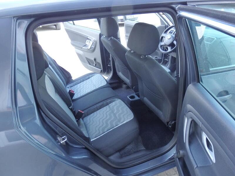 2010 Škoda FABIA - 9