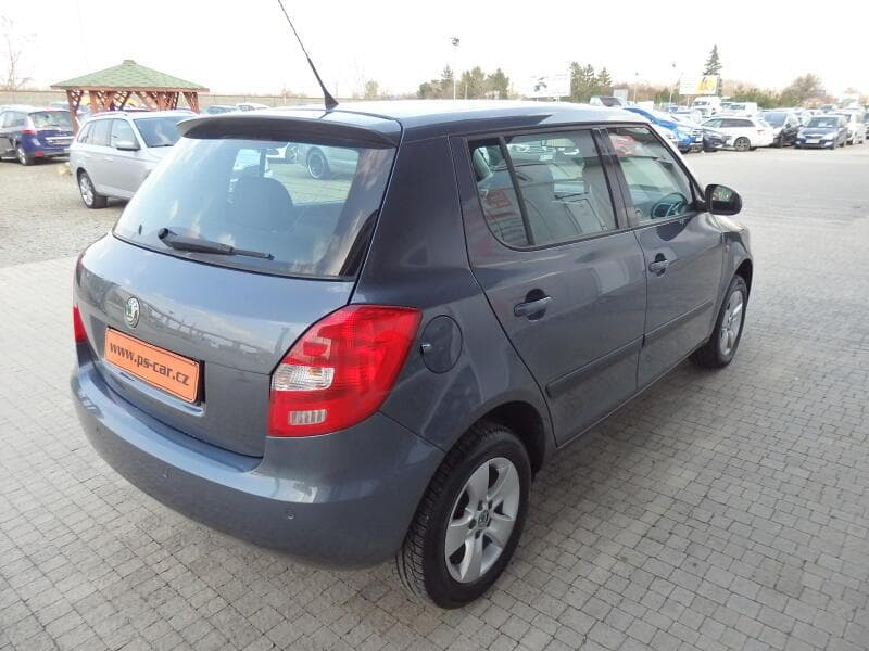 2010 Škoda FABIA - 4
