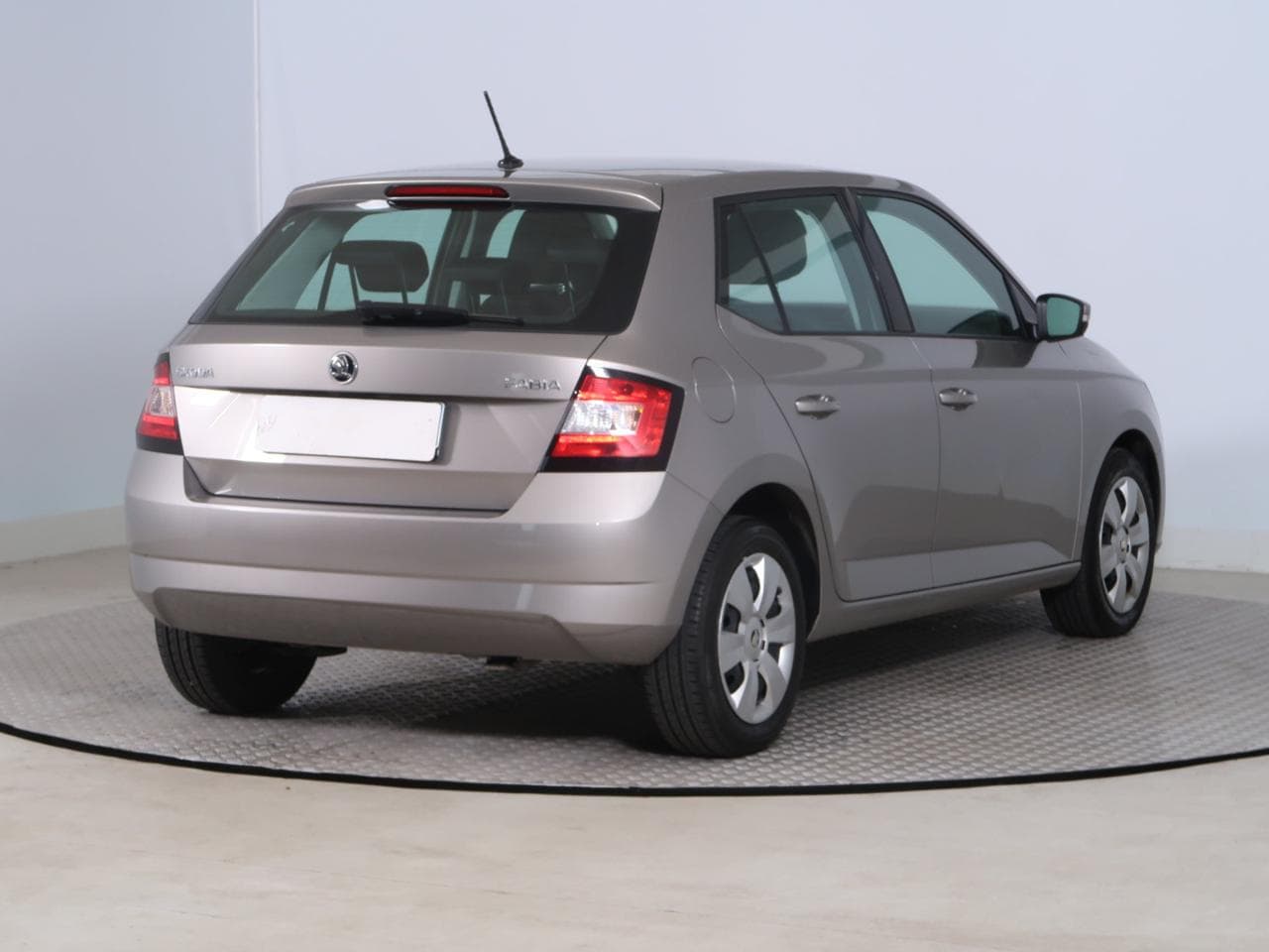 2017 Škoda FABIA - 7