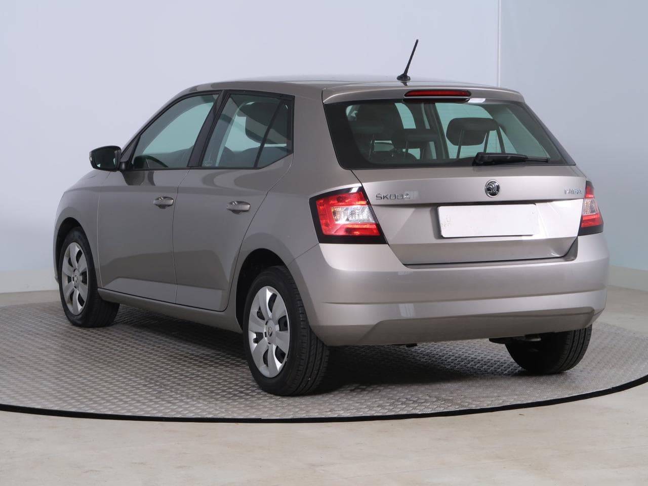 2017 Škoda FABIA - 5