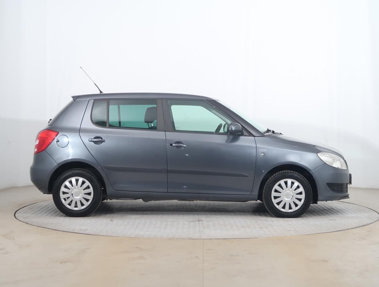 2011 Škoda FABIA - 8