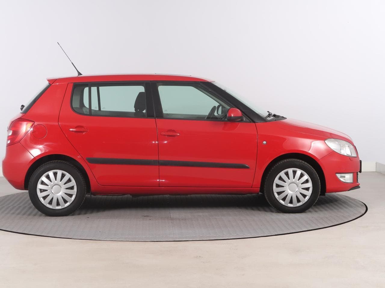 2010 Škoda FABIA - 8