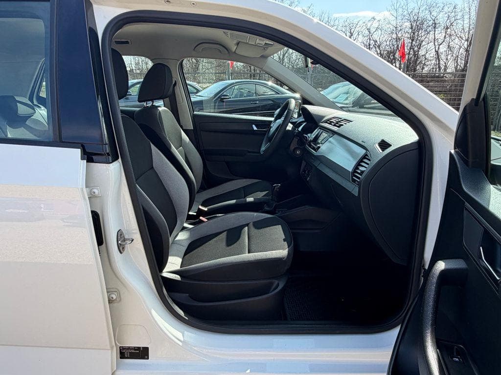 2015 Škoda FABIA - 16