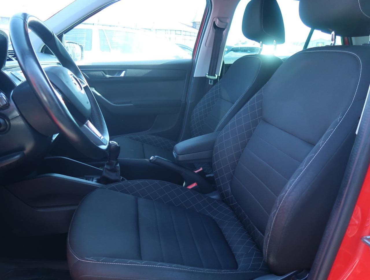 2016 Škoda FABIA - 16