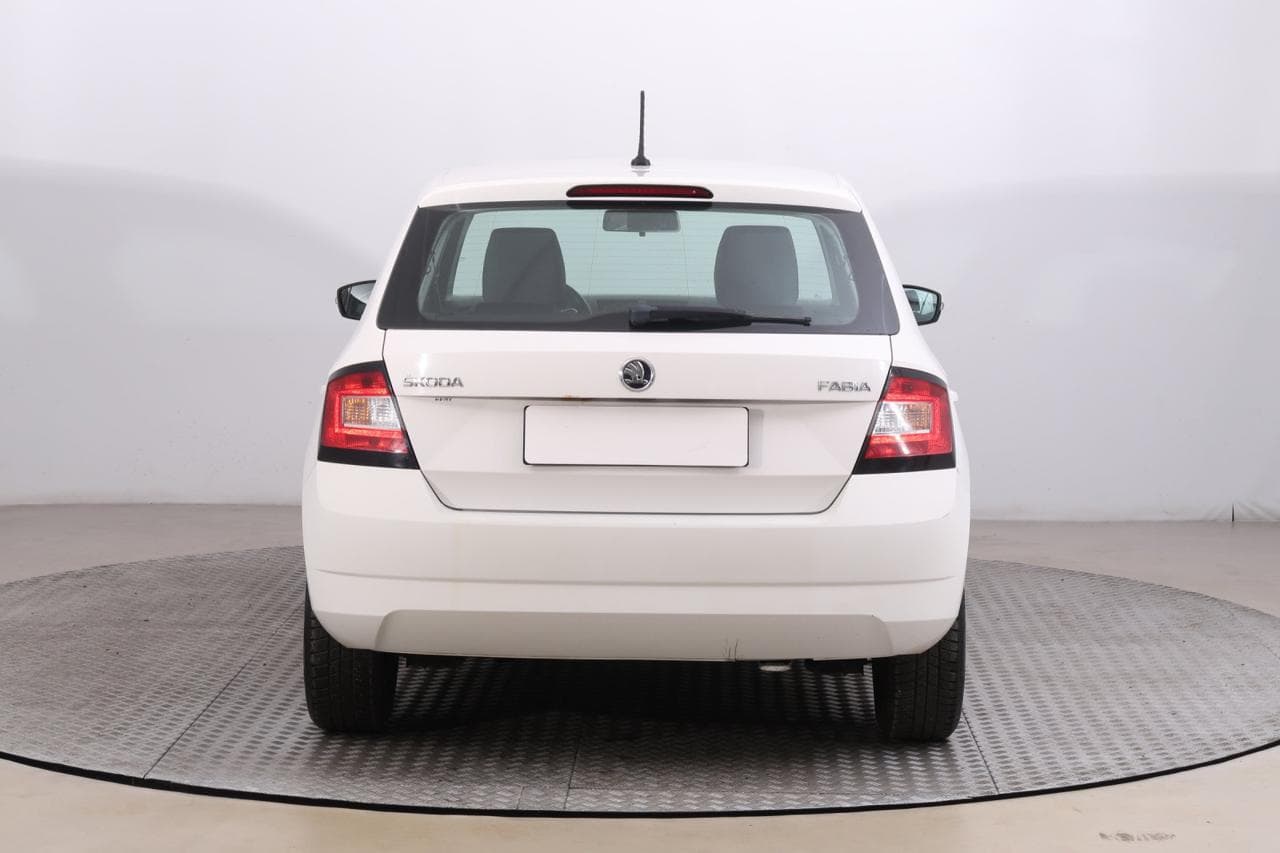 2015 Škoda Fabia - 11