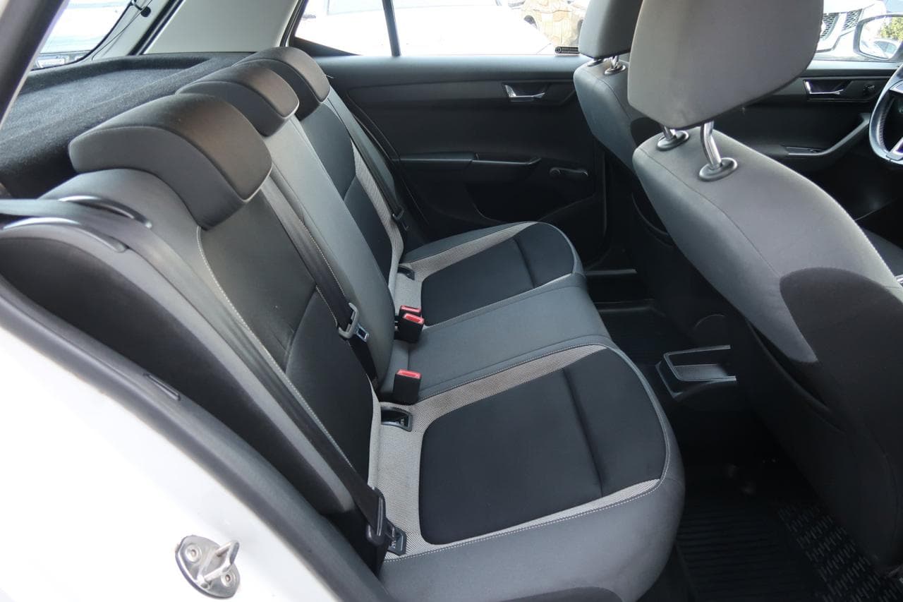 2015 Škoda Fabia - 25