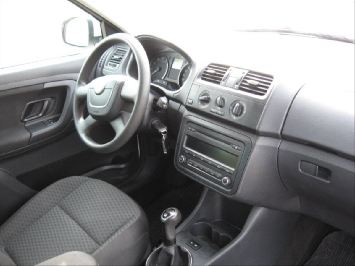 2013 Škoda FABIA - 12