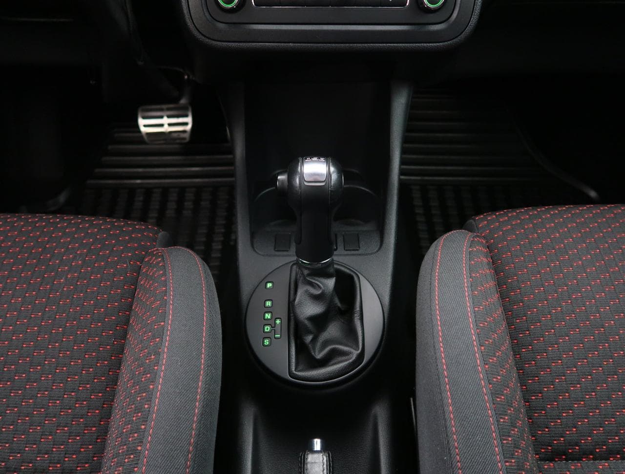 2010 Škoda FABIA - 19