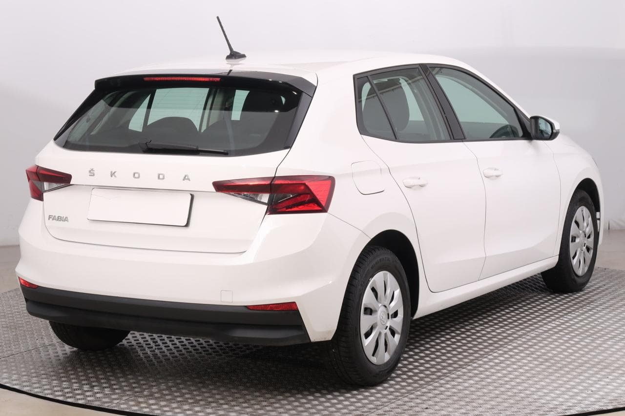 2023 Škoda FABIA - 10