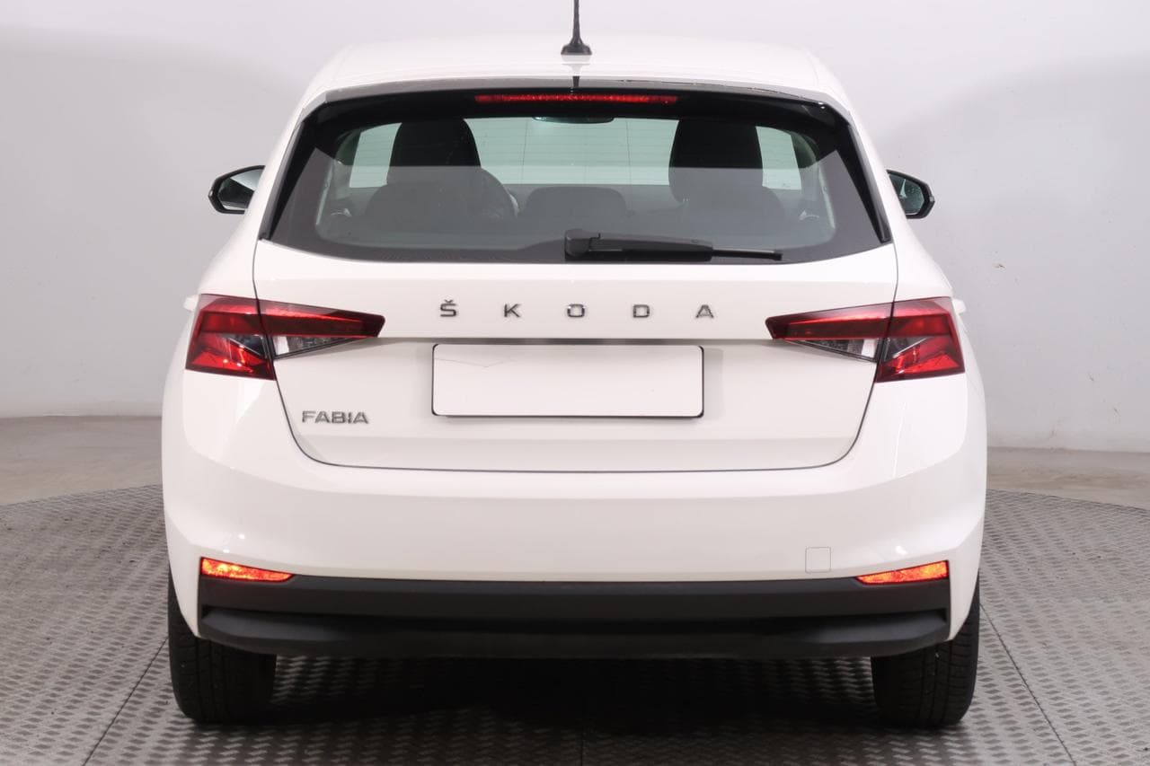2023 Škoda FABIA - 8