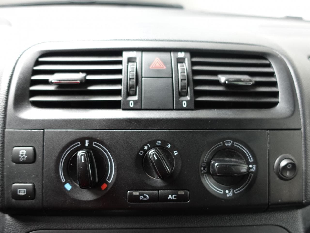2014 Škoda FABIA - 15