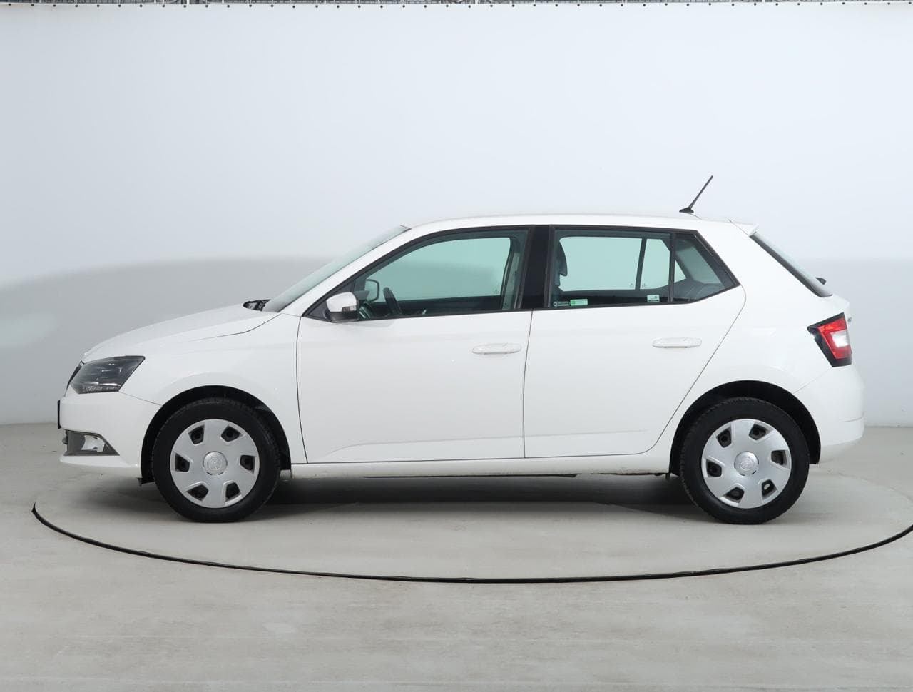 2016 Škoda FABIA - 4