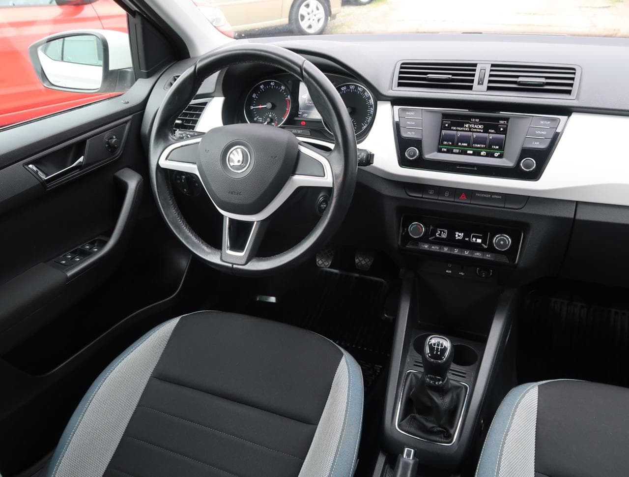 2016 Škoda FABIA - 9