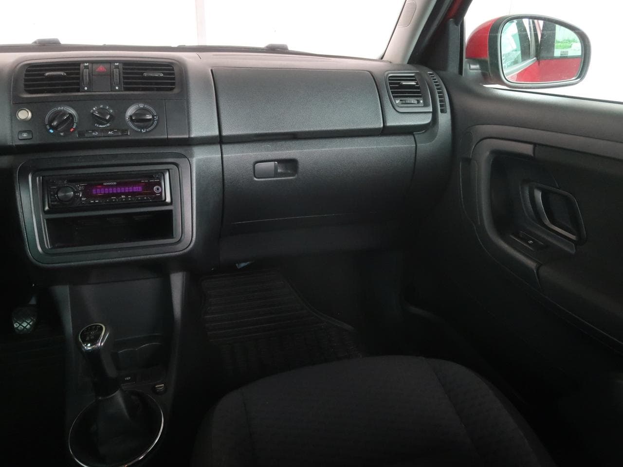 2010 Škoda FABIA - 11