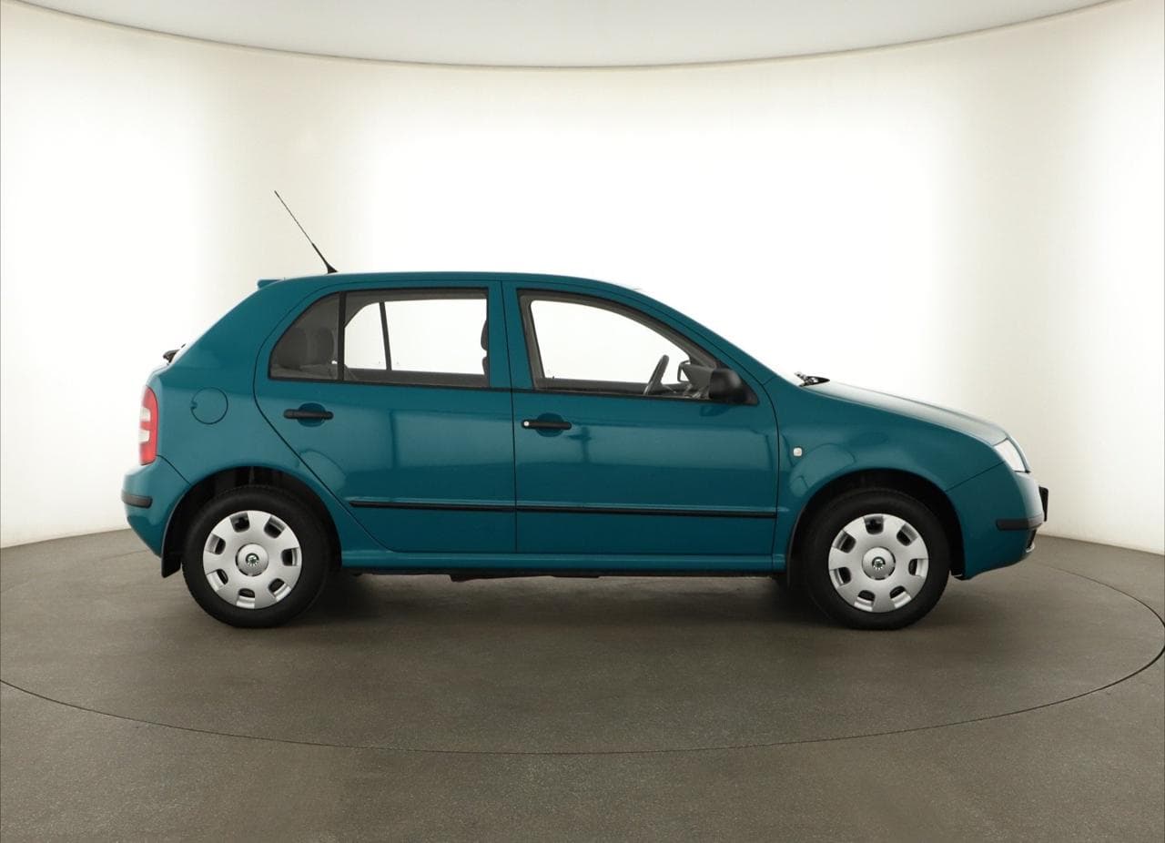 2002 Škoda FABIA - 8