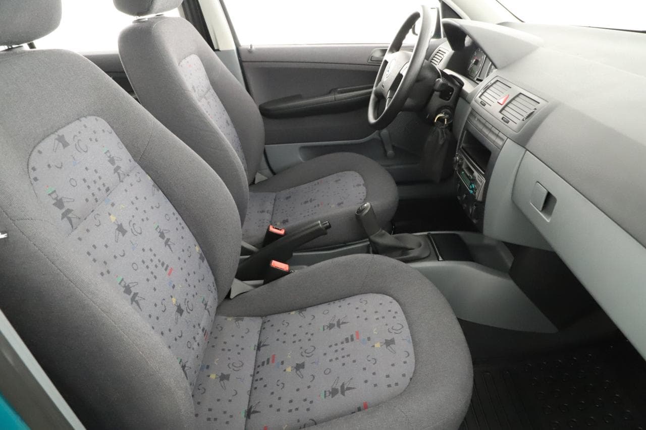 2002 Škoda FABIA - 10