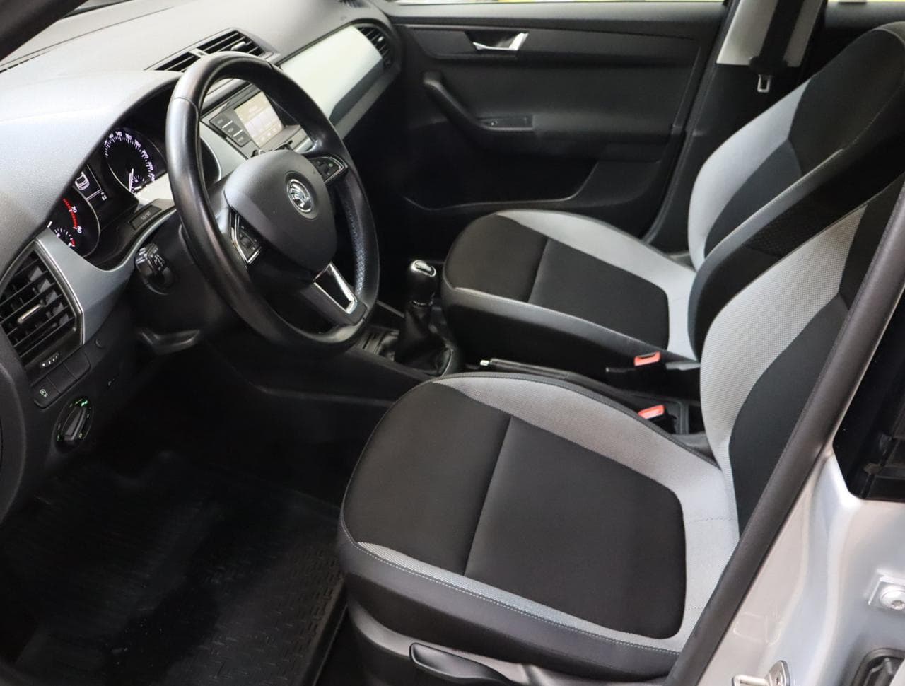 2015 Škoda FABIA - 16