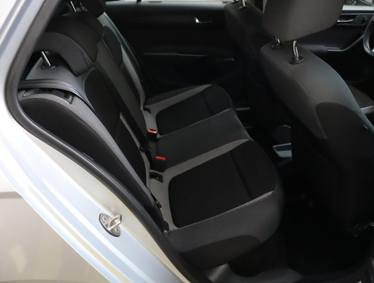 2015 Škoda FABIA - 13