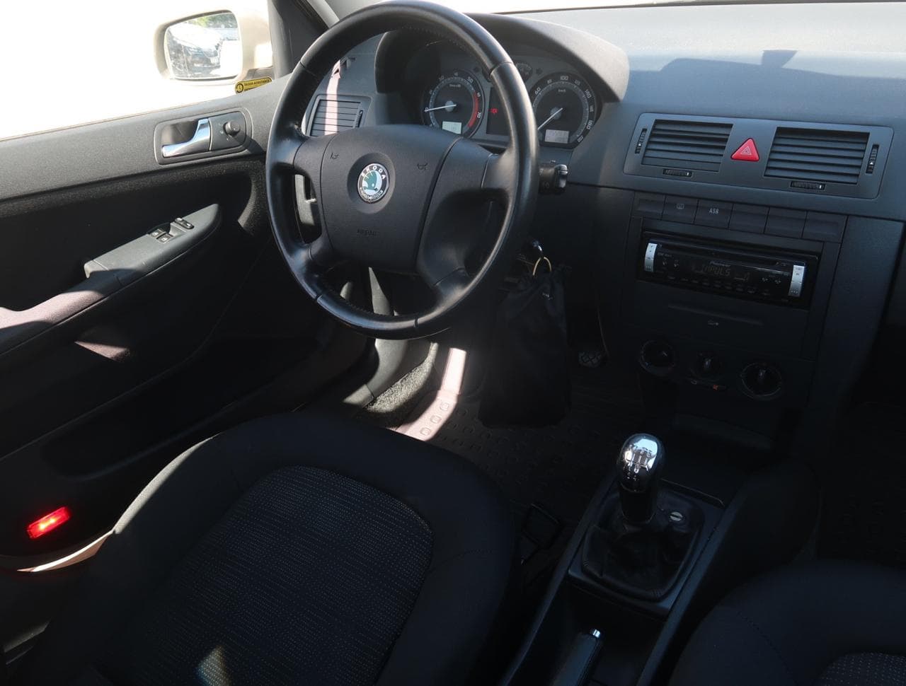 2006 Škoda FABIA - 9