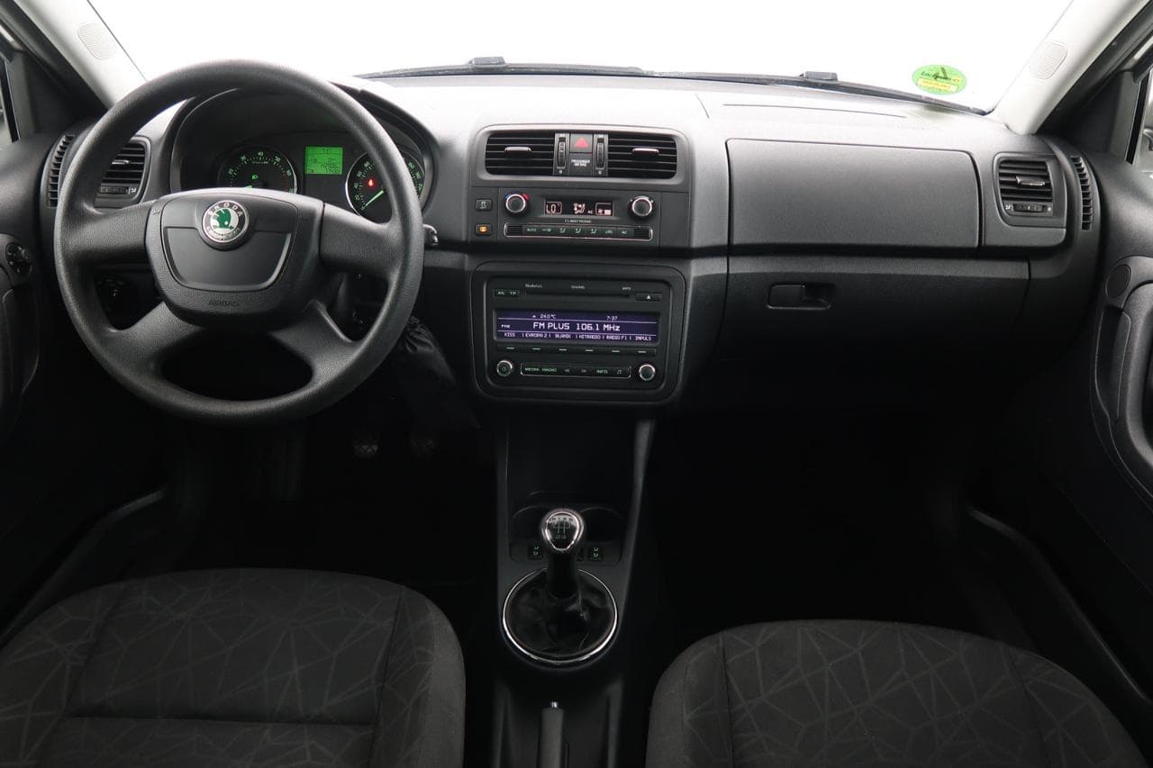 2011 Škoda FABIA - 11