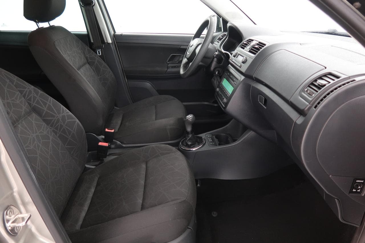 2011 Škoda FABIA - 13