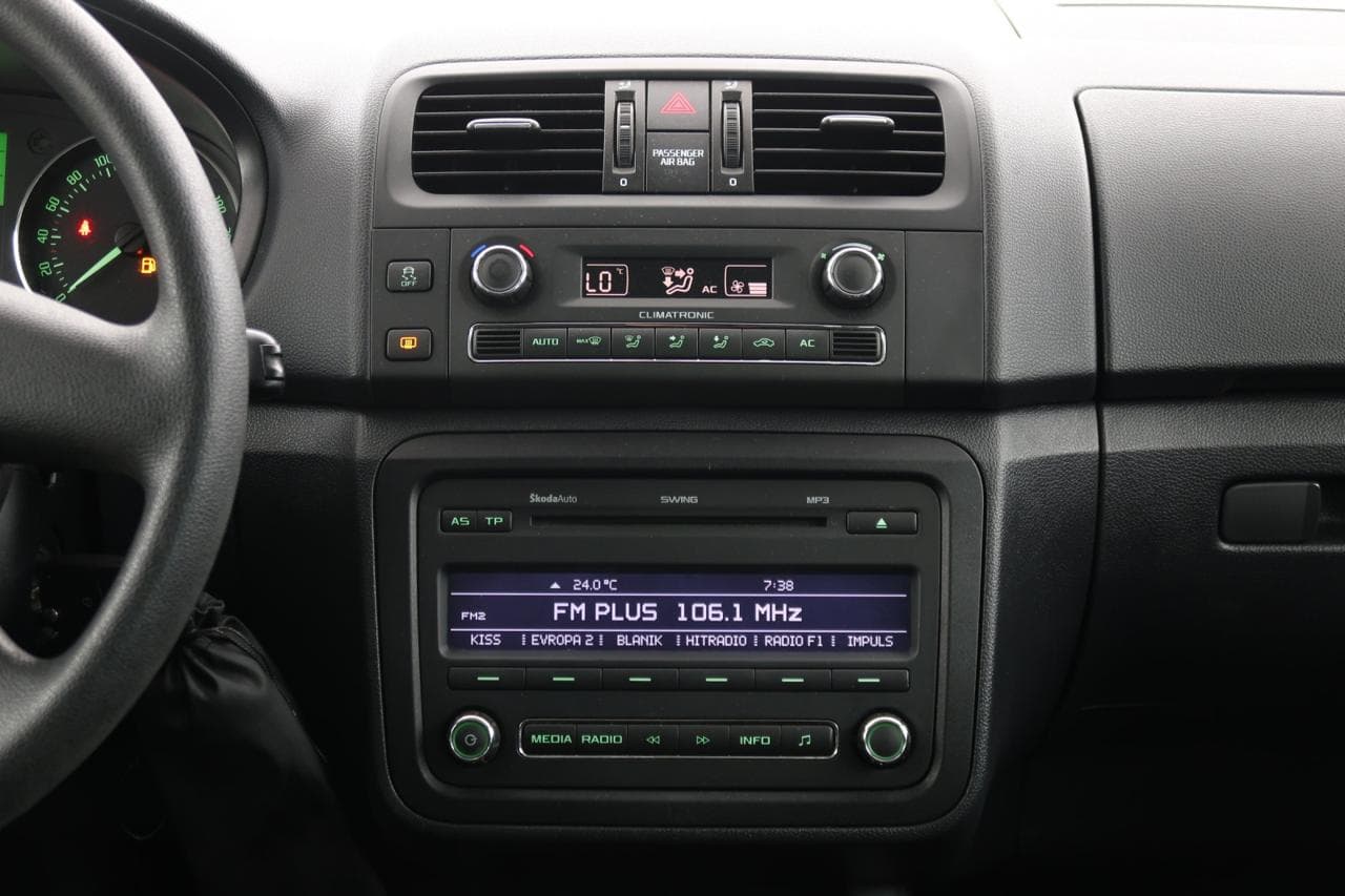 2011 Škoda FABIA - 23