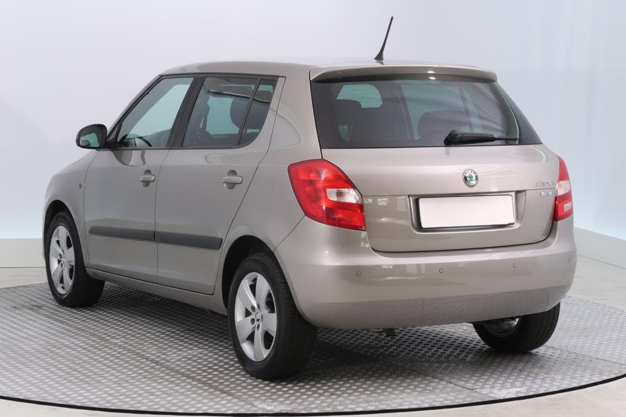 2011 Škoda FABIA - 5