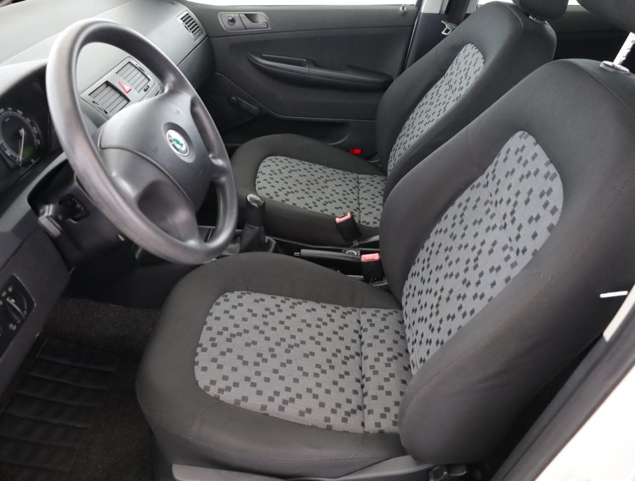 2005 Škoda FABIA - 13