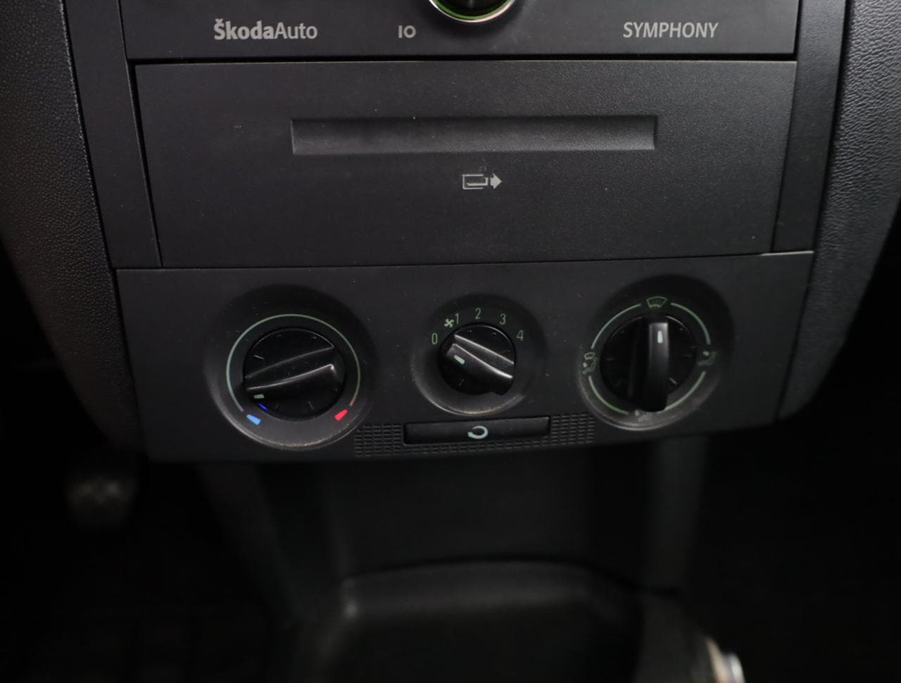2005 Škoda FABIA - 16