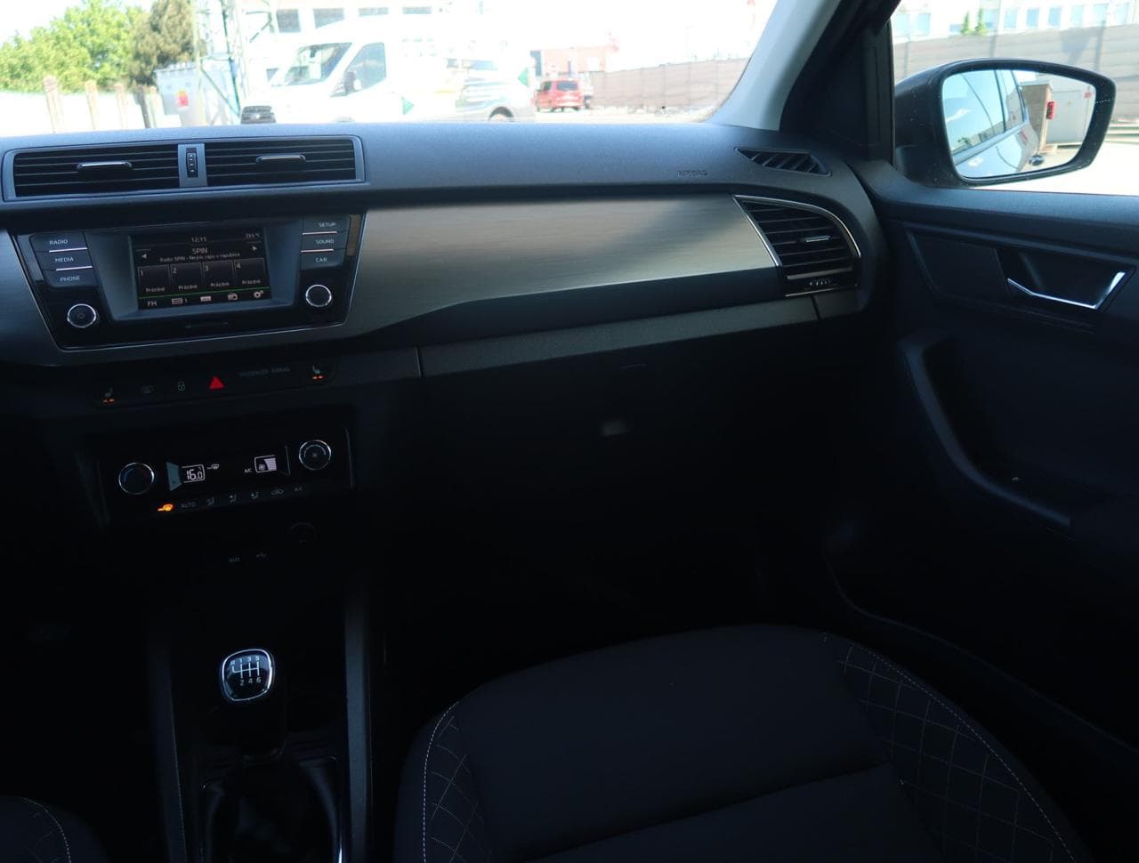 2018 Škoda FABIA - 11