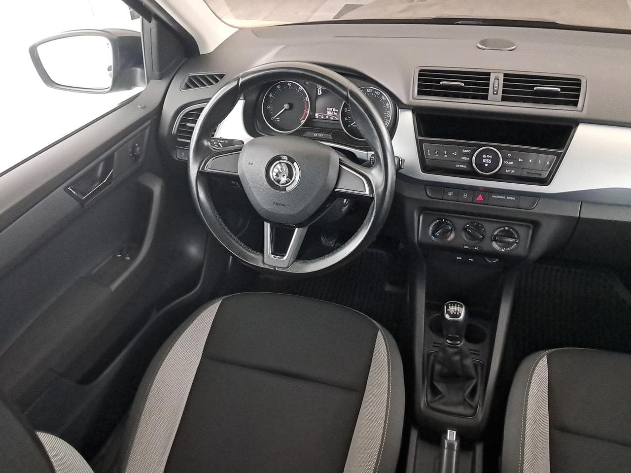 2017 Škoda FABIA - 8