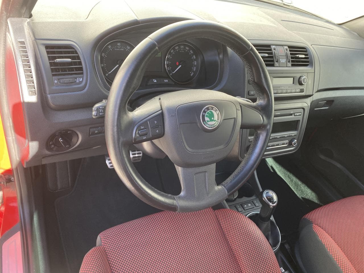 2012 Škoda FABIA - 12