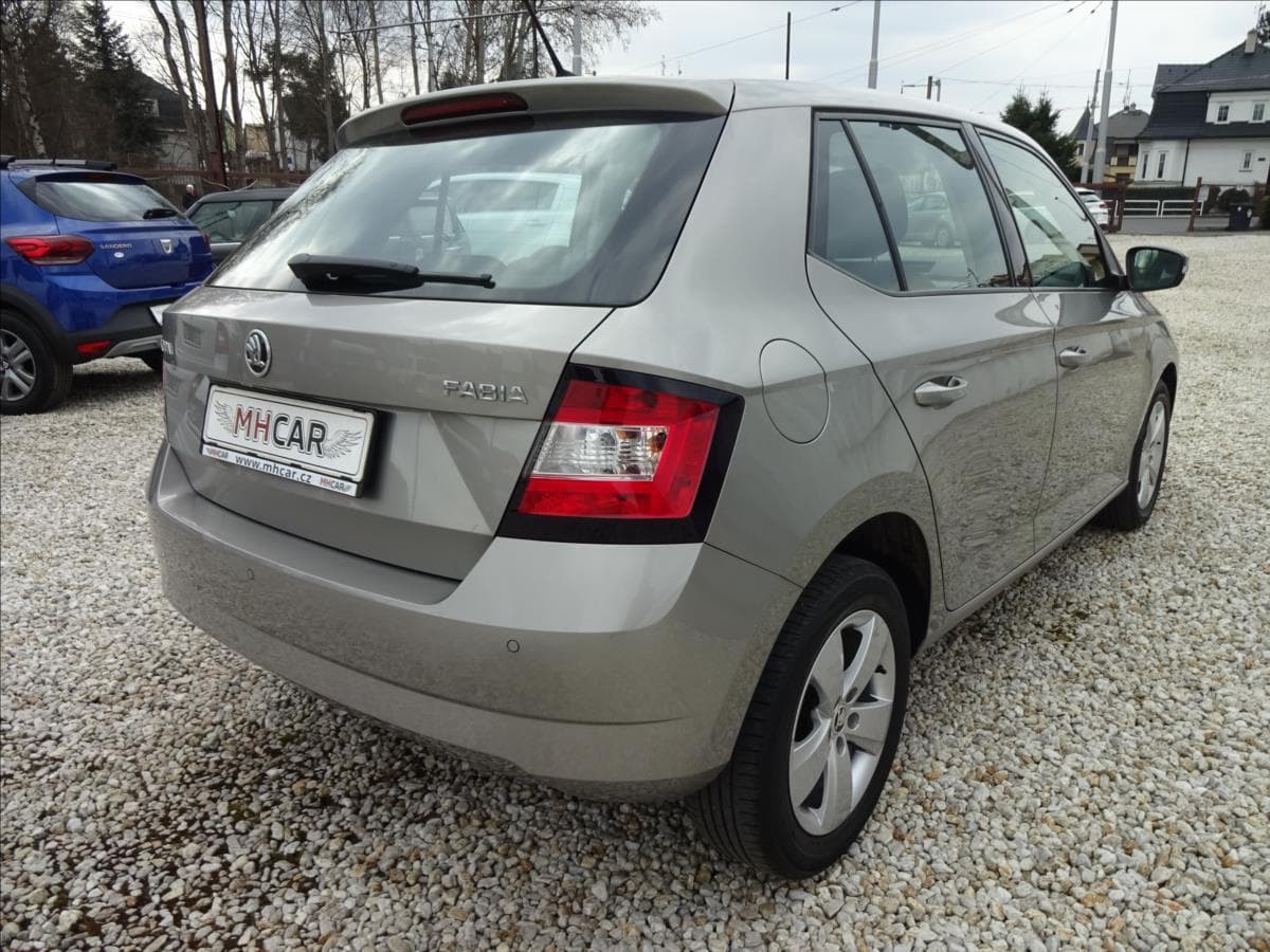 2018 Škoda FABIA - 7