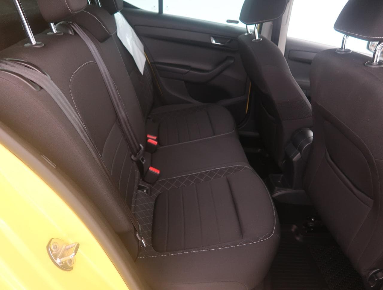 2015 Škoda FABIA - 26
