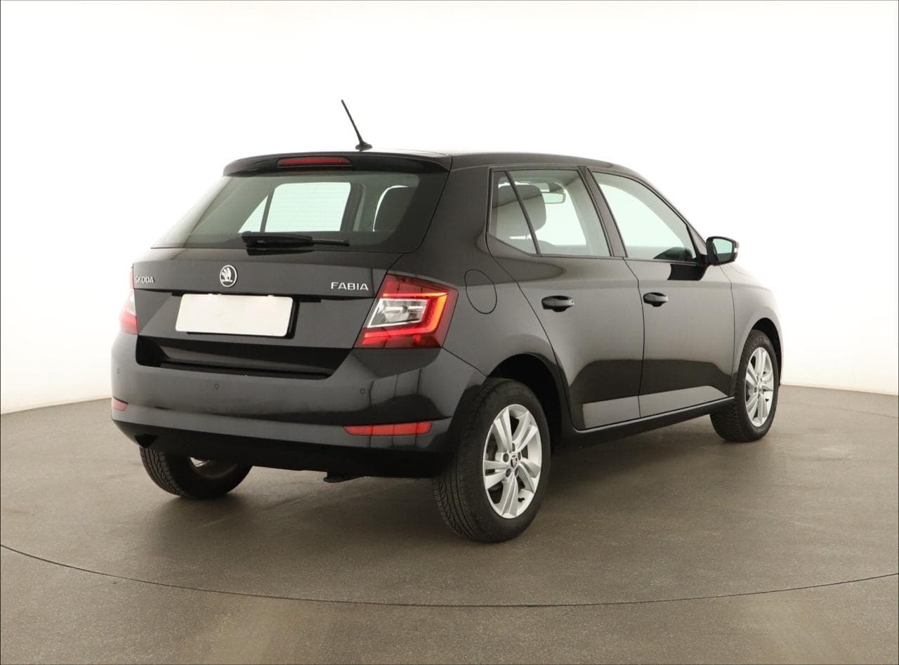 2018 Škoda FABIA - 12