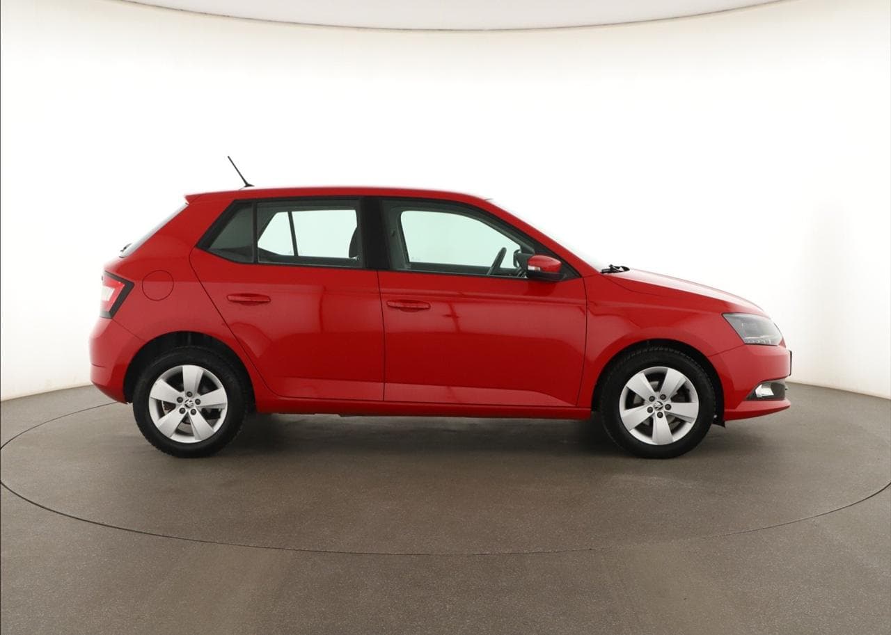 2018 Škoda FABIA - 11