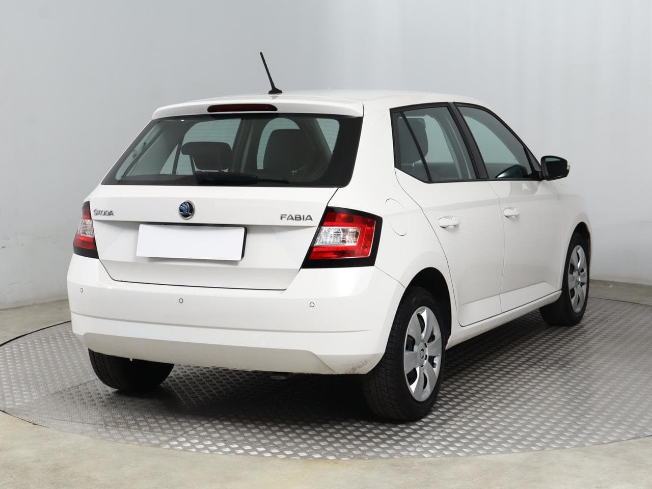 2017 Škoda FABIA - 11