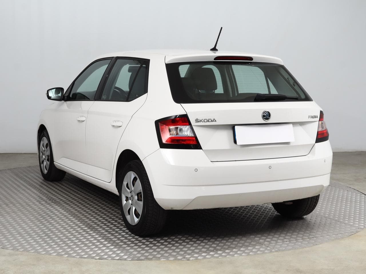 2017 Škoda FABIA - 8