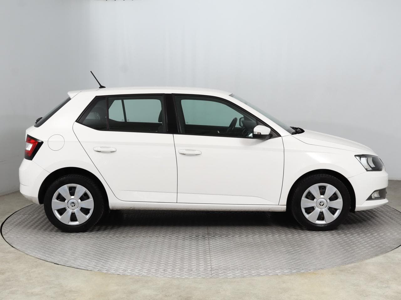 2017 Škoda FABIA - 13