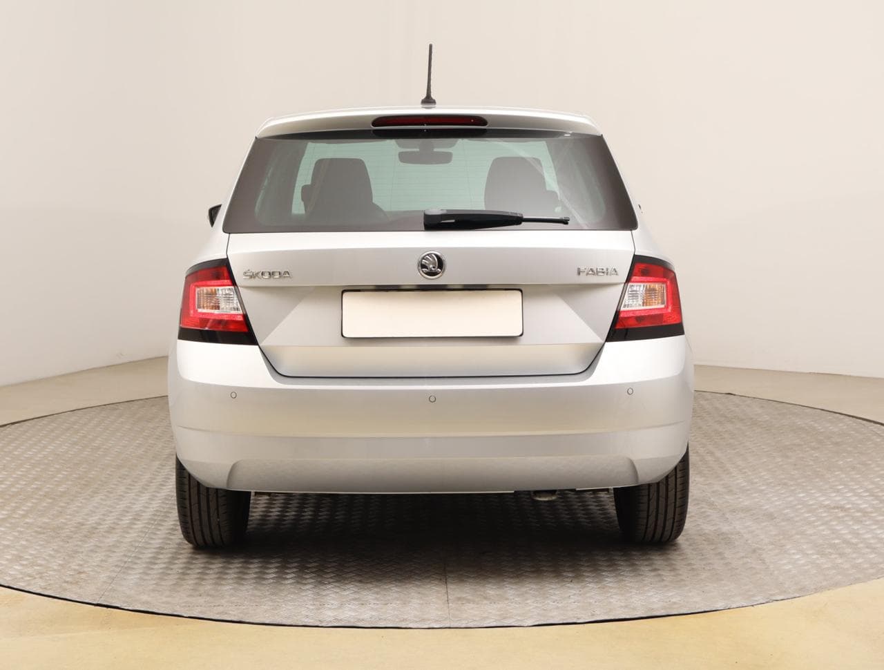 2015 Škoda FABIA - 11